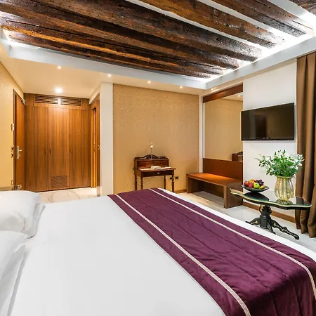 ホテル Palazzo San Lorenzo 4*