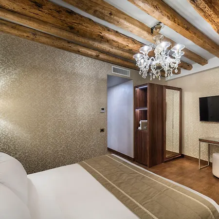 Palazzo San Lorenzo ヴェネツィア