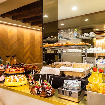 Hotel Palazzo San Lorenzo 4*