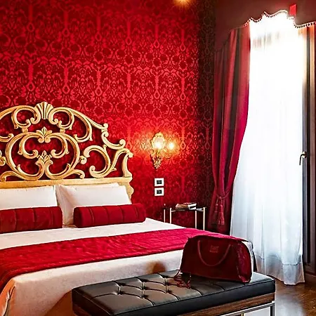 Palazzo San Lorenzo Hotel 4*