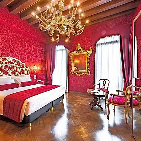 Palazzo San Lorenzo Hotel 4*