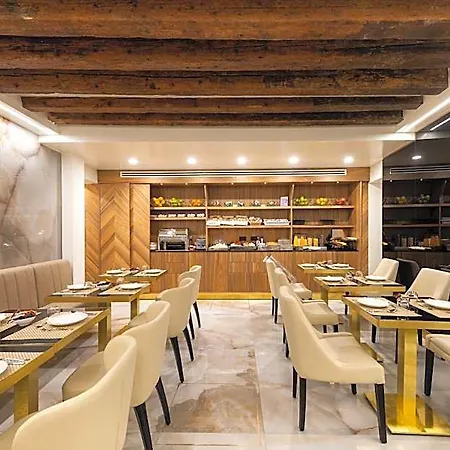 Palazzo San Lorenzo 4*