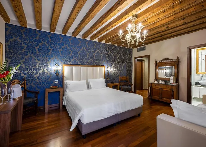 Palazzo San Lorenzo 威尼斯