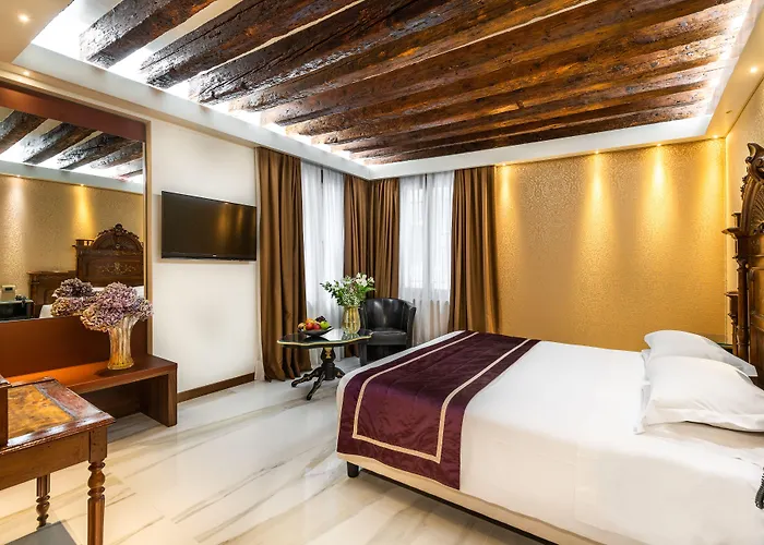 Palazzo San Lorenzo 威尼斯