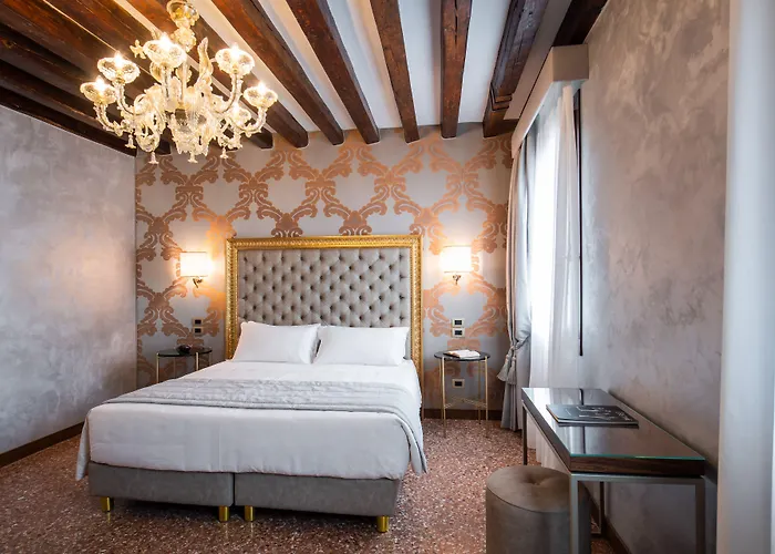 Palazzo San Lorenzo 威尼斯