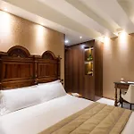 Palazzo San Lorenzo Hotel
