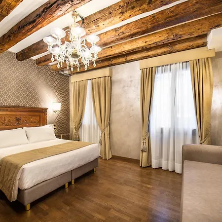 Palazzo San Lorenzo Hotel 4*