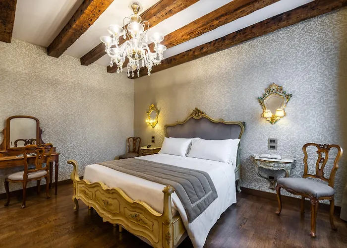 Hotell Palazzo San Lorenzo 4*